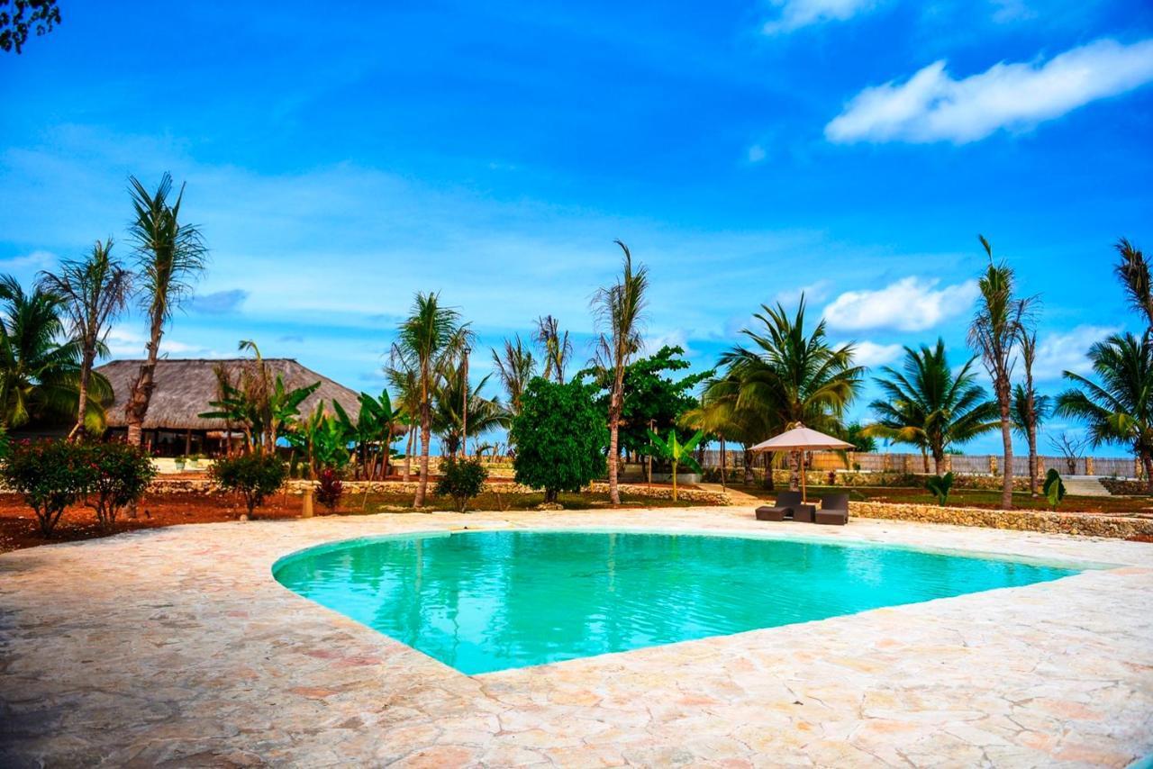Rua Beach Resort Sumba Bagian luar foto